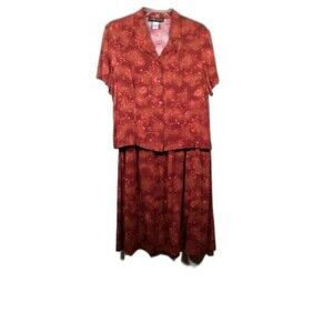 Sag Harbor Printed 2 Piece Skirt Set Size: L